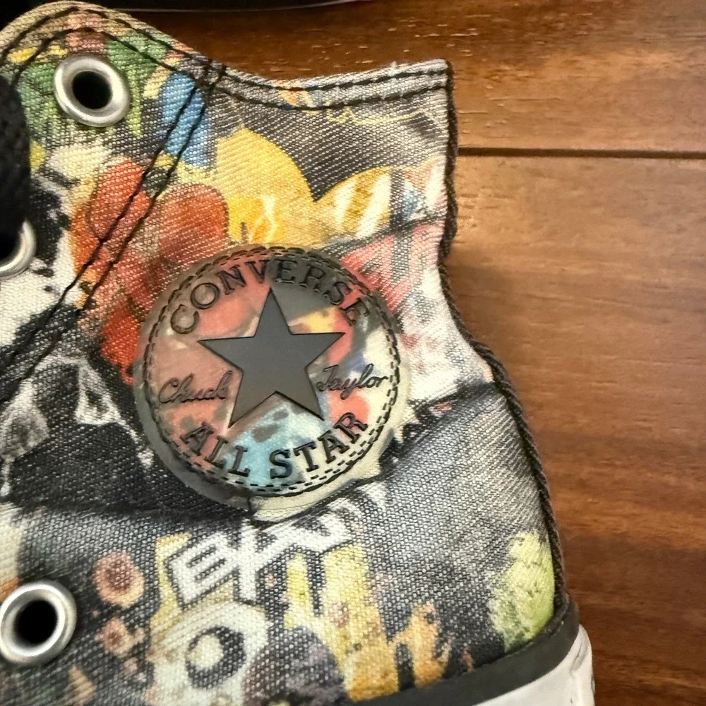 Converse Chuck Taylor All Star Justice League High Top Youth Size 1 Comic Print‎
